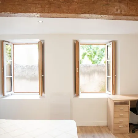 O Berge De La Cite 住宿加早餐酒店