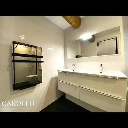 O Berge De La Cite 住宿加早餐酒店